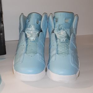 Air Jordan 6 Retro Pantone "Still Blue" - size 7